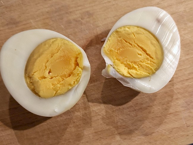 Jak długo gotować jajka na twardo