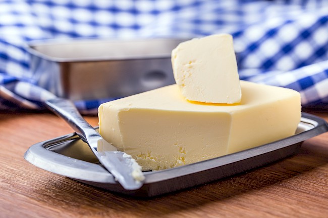 Masło (typu 60%) - kalorie, kcal, ile waży