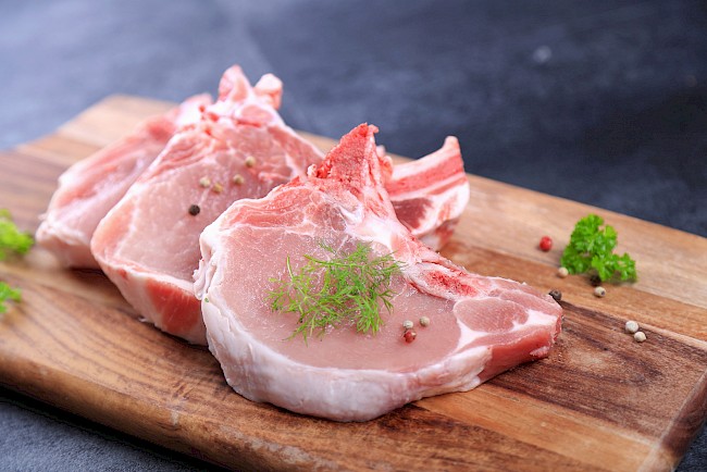 Wieprzowina (mięso wieprzowe) - kalorie, kcal, ile waży