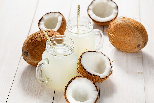 Woda kokosowa - kalorie, kcal, ile waży