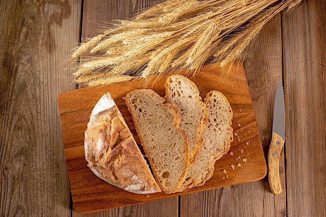 Kromka chleba - kalorie, kcal, ile waży