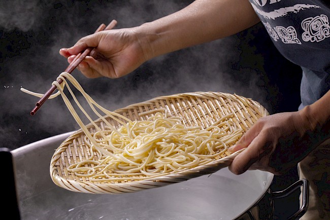 Spaghetti, makaron (gotowany) - kalorie, kcal, ile waży