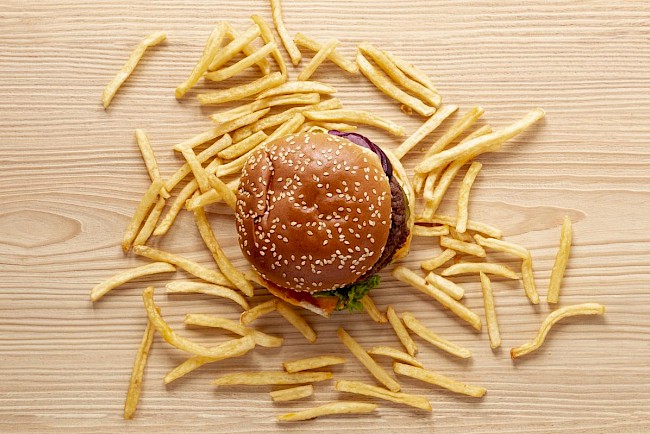 Burger (Burger King) - kalorie, kcal, ile waży